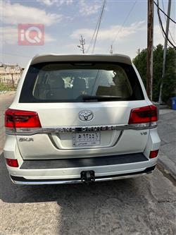 تويوتا لاندكروزر